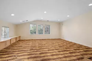 90 Rodeo Dr, Oyster Bay, NY 11791 - Photo 11