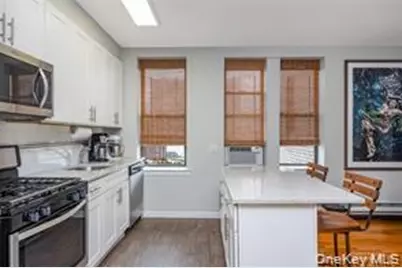 25 W Broadway #204, Long Beach, NY 11561 - Photo 1