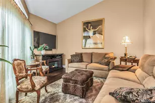 52 Hyde Ct, Manhasset, NY 11030 - Photo 15