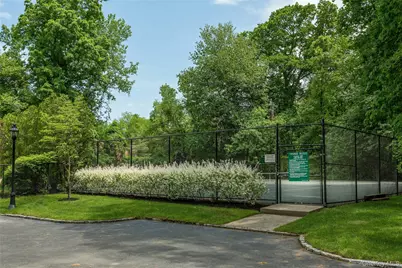 52 Hyde Court, Manhasset, NY 11030 - Photo 31