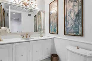 52 Hyde Ct, Manhasset, NY 11030 - Photo 17