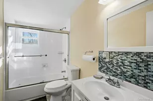 46 Falcon Dr, Hauppauge, NY 11788 - Photo 19