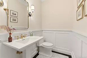 2 Ashley Ct, Northport, NY 11768 - Photo 17