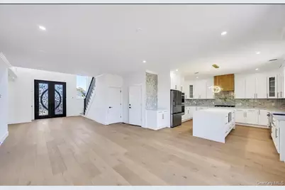 29 Raspberry Lane, Levittown, NY 11756 - Photo 7