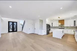 29 Raspberry Ln, Levittown, NY 11756 - Photo 7