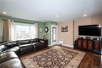 1817 Gardenia Avenue, Merrick, NY 11566 - Photo 7