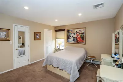 1817 Gardenia Avenue, Merrick, NY 11566 - Photo 33