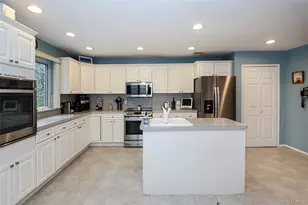 1817 Gardenia Ave, Merrick, NY 11566 - Photo 13