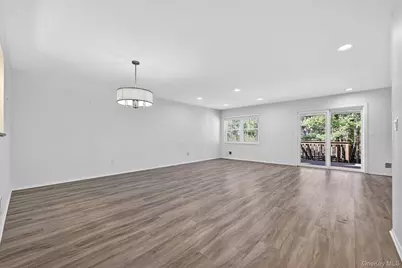 410 Pawnee Court, Suffern, NY 10901 - Photo 5