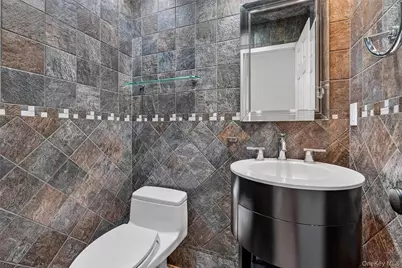 410 Pawnee Court, Suffern, NY 10901 - Photo 9