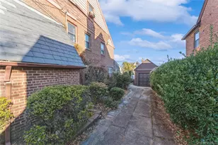 192 Brixton Rd S, Garden City, NY 11530 - Photo 27