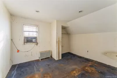 192 Brixton Road S, Garden City, NY 11530 - Photo 15