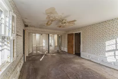 192 Brixton Road S, Garden City, NY 11530 - Photo 21