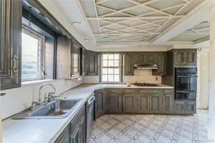 192 Brixton Rd S, Garden City, NY 11530 - Photo 9