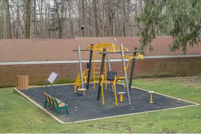 13 Bryant Crescent #2K, White Plains, NY 10604 - Photo 25