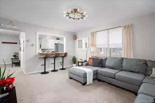 13 Bryant Crescent, White Plains, NY 10604 - Photo 11