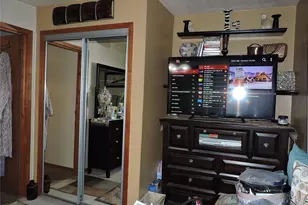 107-17 Fern Pl, Jamaica, NY 11433 - Photo 11