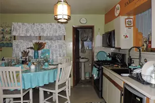 107-17 Fern Pl, Jamaica, NY 11433 - Photo 11