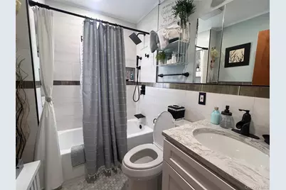 10717 Fern Place, Jamaica, NY 11433 - Photo 17