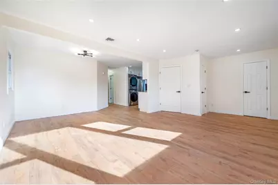 50 Mahland Place #2nd Floor, Oceanside, NY 11572 - Photo 3