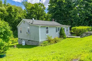 28 Brewster Dr, Carmel, NY 10512 - Photo 3