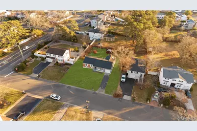 4 Julie Lane, Selden, NY 11784 - Photo 39