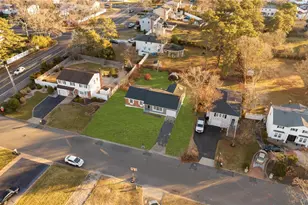 4 Julie Ln, Selden, NY 11784 - Photo 39