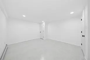 4 Julie Ln, Selden, NY 11784 - Photo 27