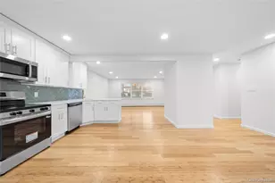 4 Julie Ln, Selden, NY 11784 - Photo 7