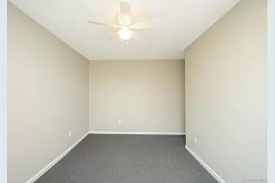 463-465 Main St #A, Islip, NY 11751 - Photo 11