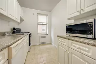 67-12 Yellowstone Blvd, Forest Hills, NY 11375 - Photo 19