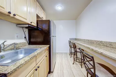25 Burns Street #1A, Forest Hills, NY 11375 - Photo 9