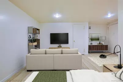 25 Burns Street #1A, Forest Hills, NY 11375 - Photo 19