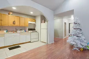 134-21 233rd St, Rosedale, NY 11422 - Photo 13