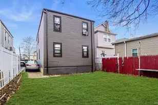 134-21 233rd St, Rosedale, NY 11422 - Photo 15
