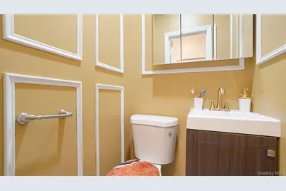 13421 233rd Street, Rosedale, NY 11422 - Photo 9