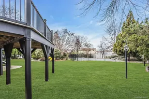 1815 Cynthia Ln, Merrick, NY 11566 - Photo 25