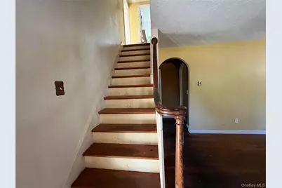 249 Revilo Avenue, Shirley, NY 11967 - Photo 5