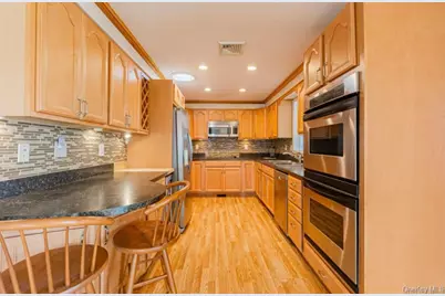 97A Ocean Avenue, Bay Shore, NY 11706 - Photo 5