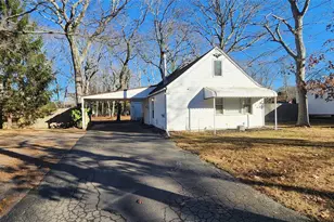 299 Whittier Dr, Mastic Beach, NY 11951 - Photo 3