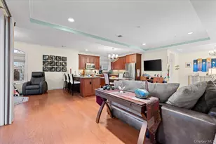 365 Trotting Ln, Westbury, NY 11590 - Photo 17