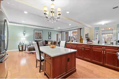 365 Trotting Lane, Westbury, NY 11590 - Photo 9