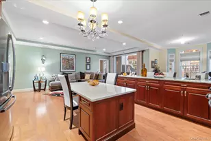 365 Trotting Ln, Westbury, NY 11590 - Photo 9