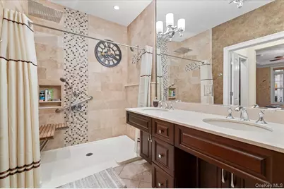 365 Trotting Lane, Westbury, NY 11590 - Photo 25