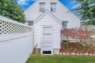 287 Central Ave, Bohemia, NY 11716 - Photo 11