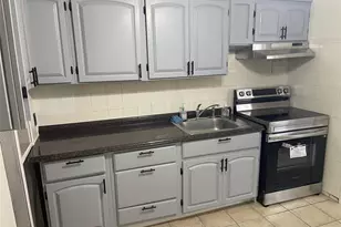 664 Bryant St, Westbury, NY 11590 - Photo 3