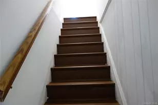 664 Bryant St, Westbury, NY 11590 - Photo 15