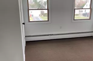 664 Bryant St, Westbury, NY 11590 - Photo 19