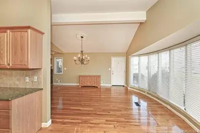 122 Miller Road, Hicksville, NY 11801 - Photo 7