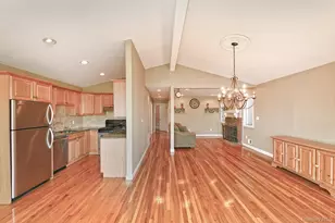 122 Miller Rd, Hicksville, NY 11801 - Photo 11